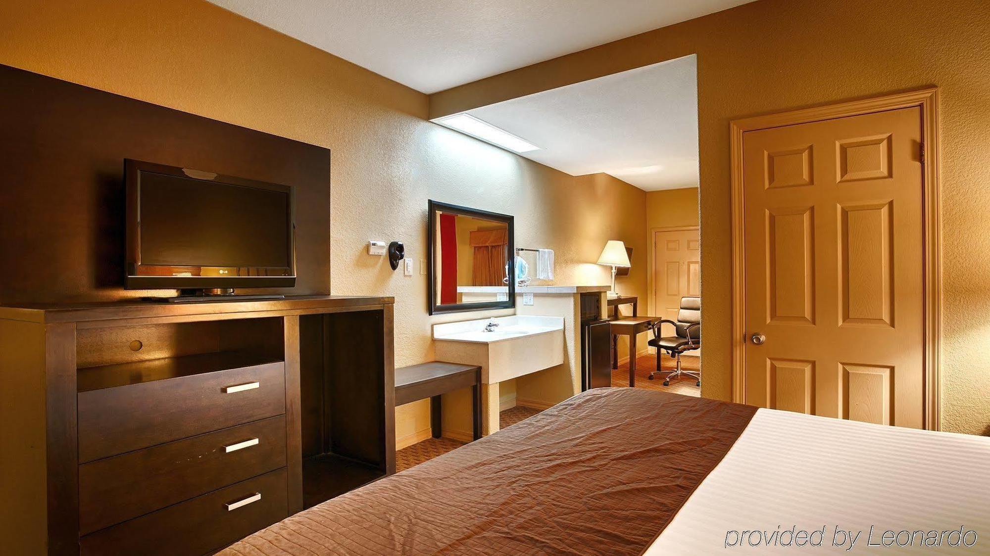 Best Western Airport Inn Monroe Exteriör bild